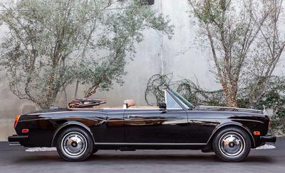 Rolls-Royce Corniche V8