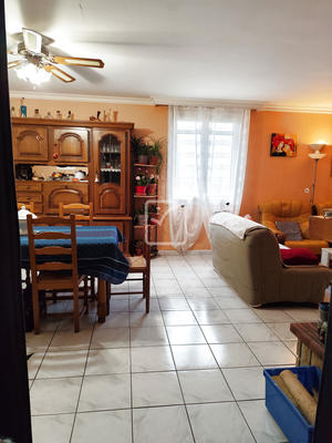 Maison - 167 m² - 8 pièces