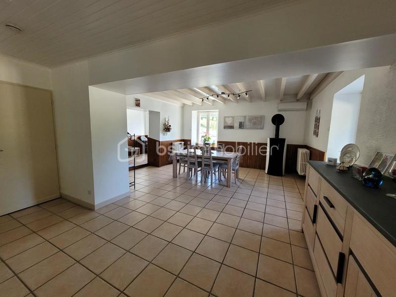 Propriété - 141 m² - 5 pièces