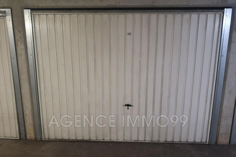 Parking / Garage - 13 m²