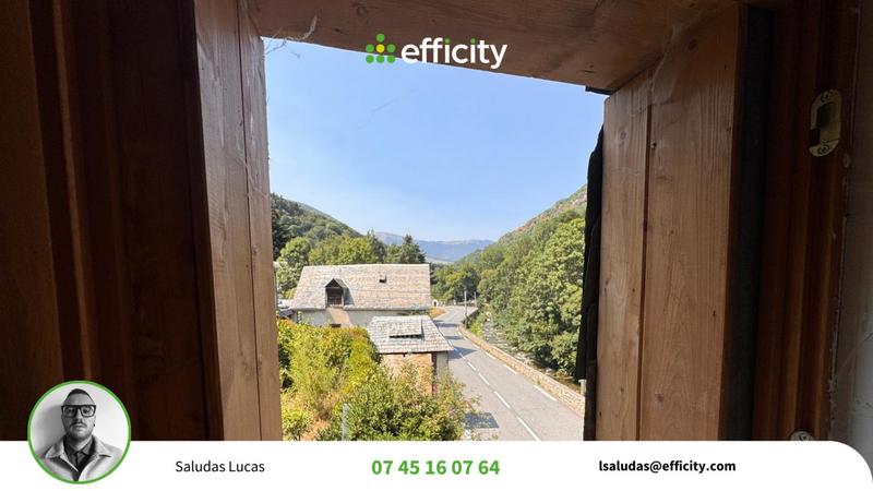 Maison - 200 m² - 8 pièces