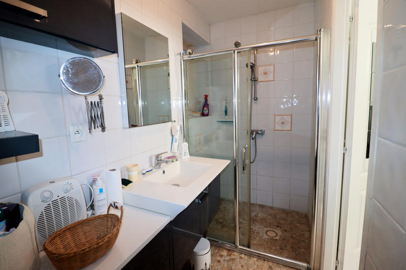 Maison - 220 m² - 12 pièces