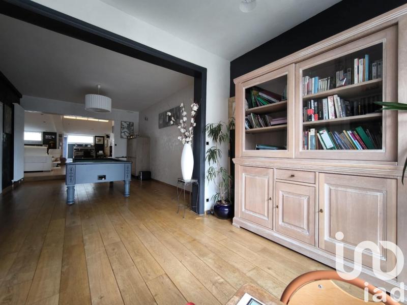 Maison - 215 m² - 8 pièces