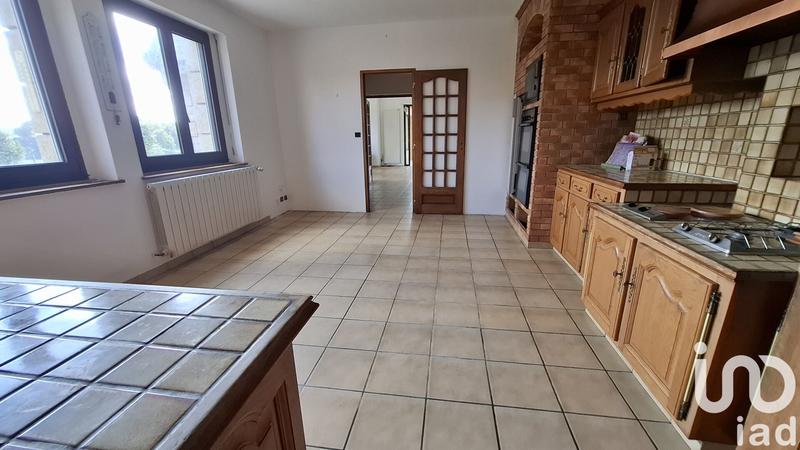 Maison - 214 m² - 9 pièces