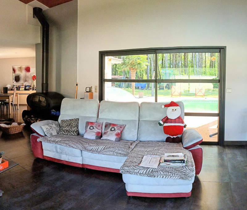 Propriété - 260 m² - 7 pièces