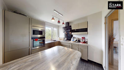 Appartement - 80 m² - 5 pièces