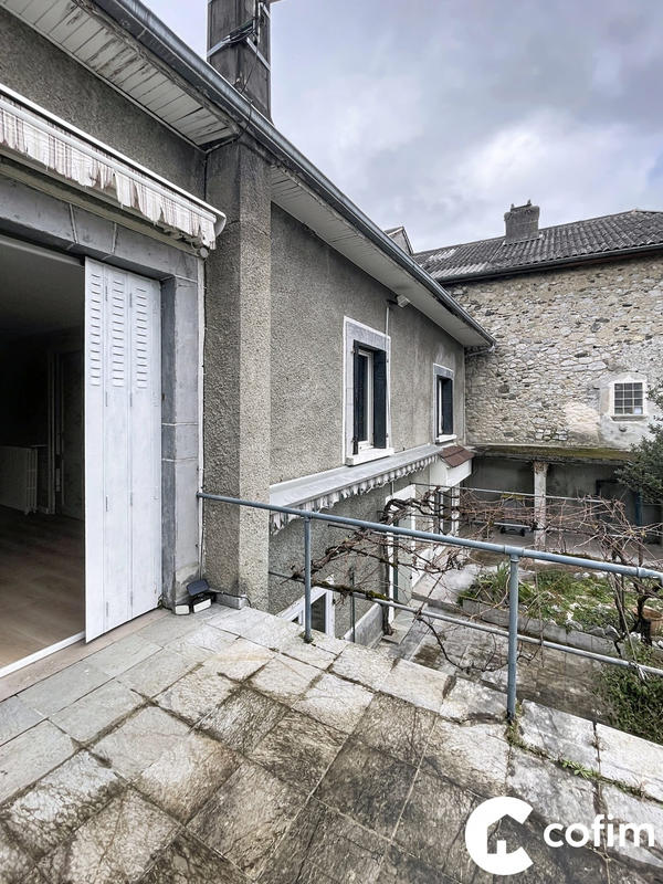 Maison - 165 m² - 6 pièces
