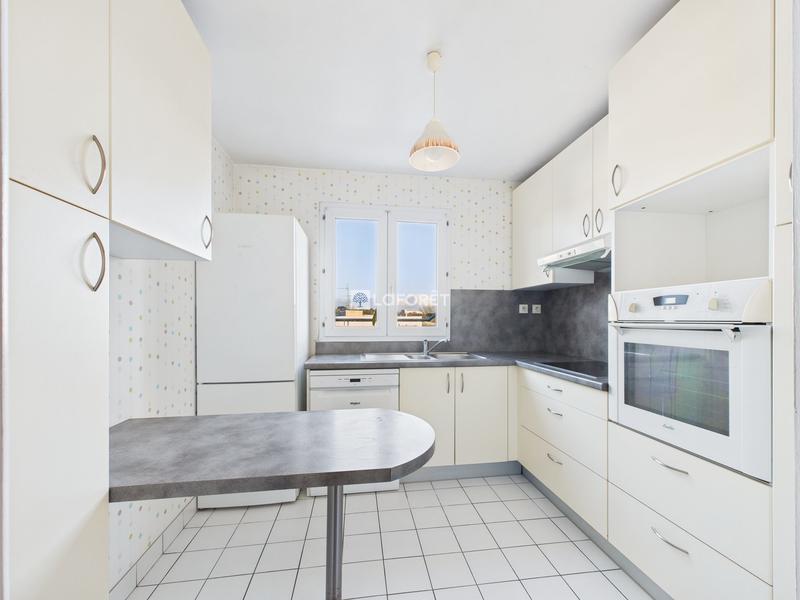 Appartement - 77 m² - 4 pièces