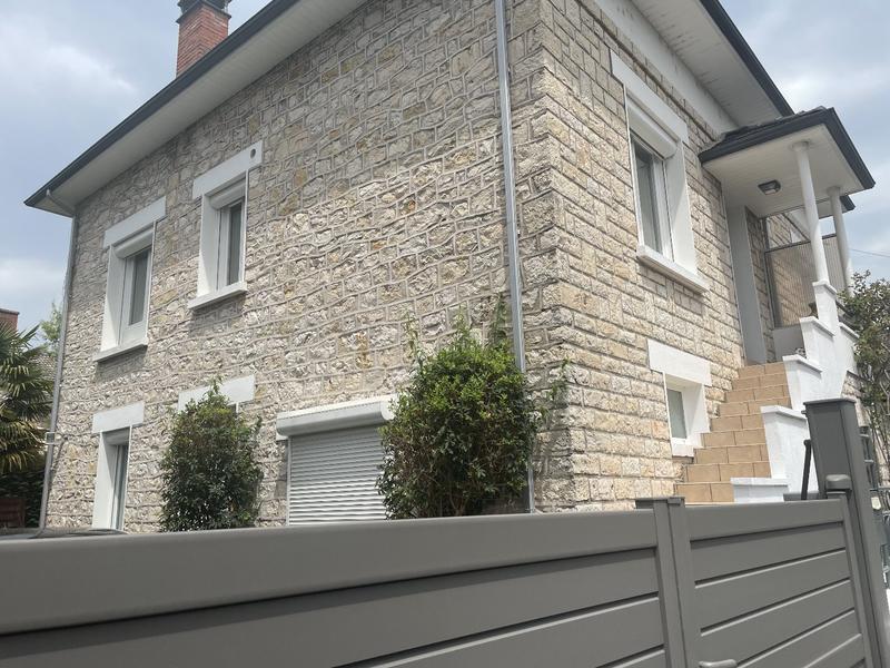 Maison en pierre - 166 m² - 6 pièces