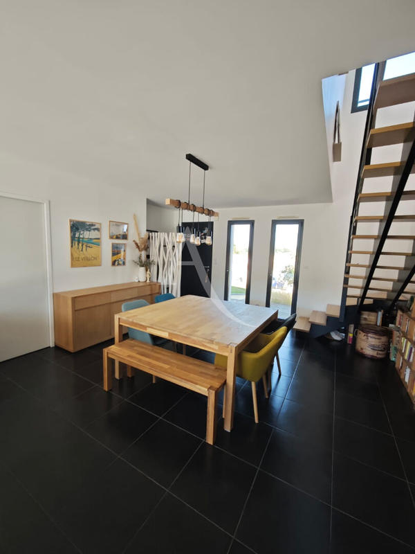 Maison - 133 m² - 6 pièces