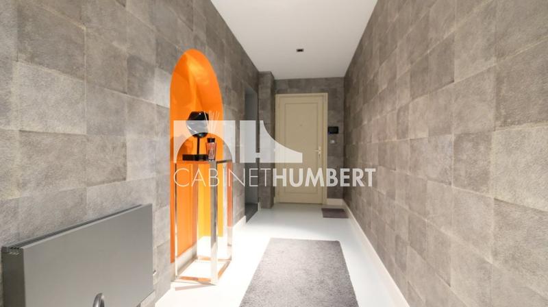 Appartement - 206 m² - 5 pièces