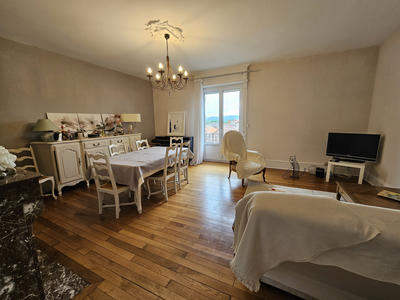 Appartement - 125 m² - 3 pièces