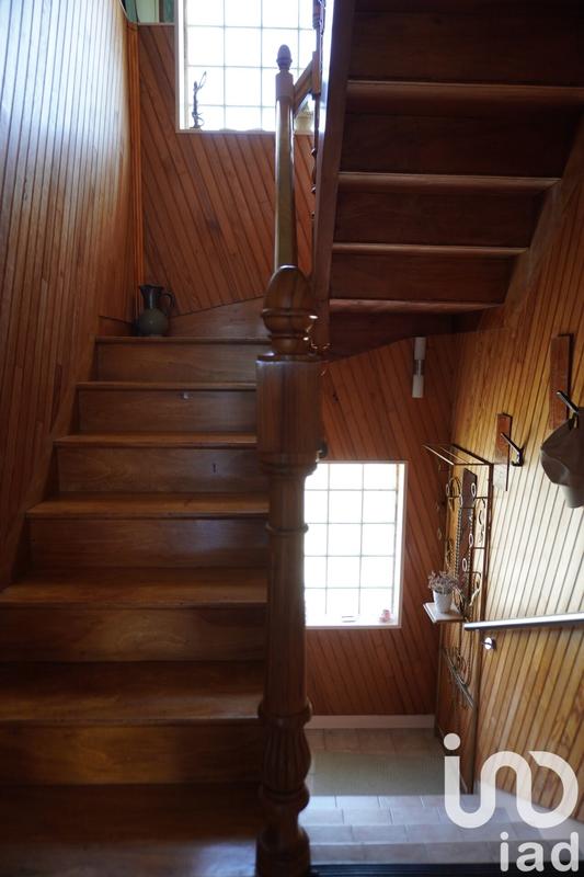 Maison - 211 m² - 10 pièces