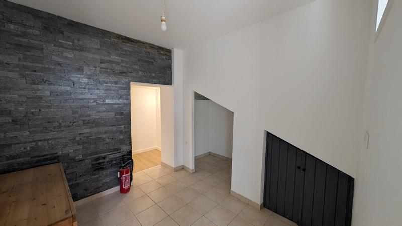 Local commercial - 75 m² - 4 pièces