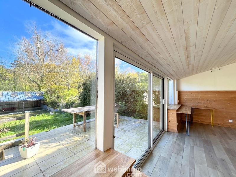 Appartement - 166 m² - 2 pièces