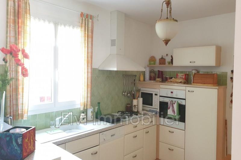 Villa - 1 500 m² - 4 pièces