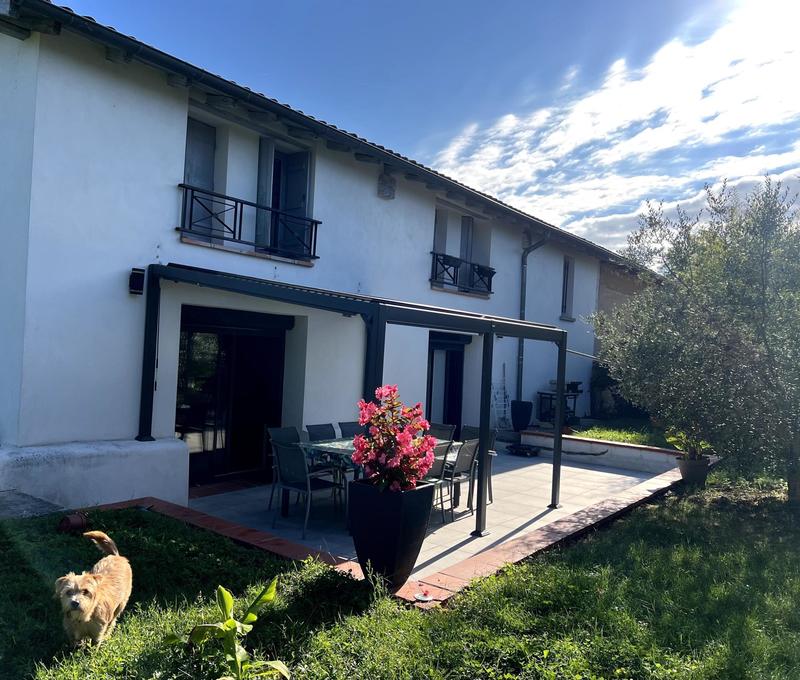 Maison - 224 m² - 7 pièces