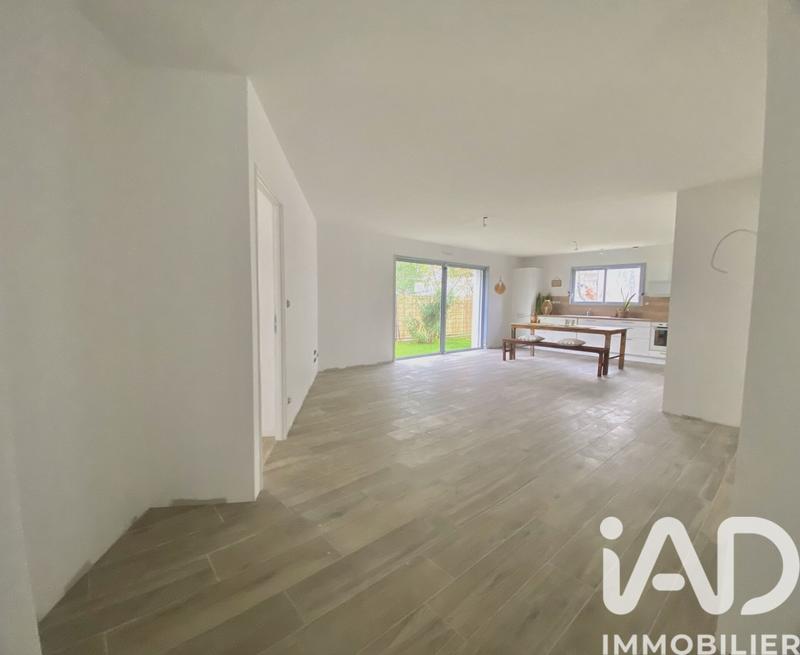 Maison - 100 m² - 4 pièces