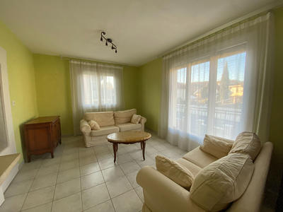 Maison - 98 m² - 5 pièces