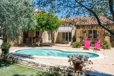 Villa - 243 m² - 7 pièces