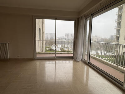 Appartement - 96 m² - 4 pièces