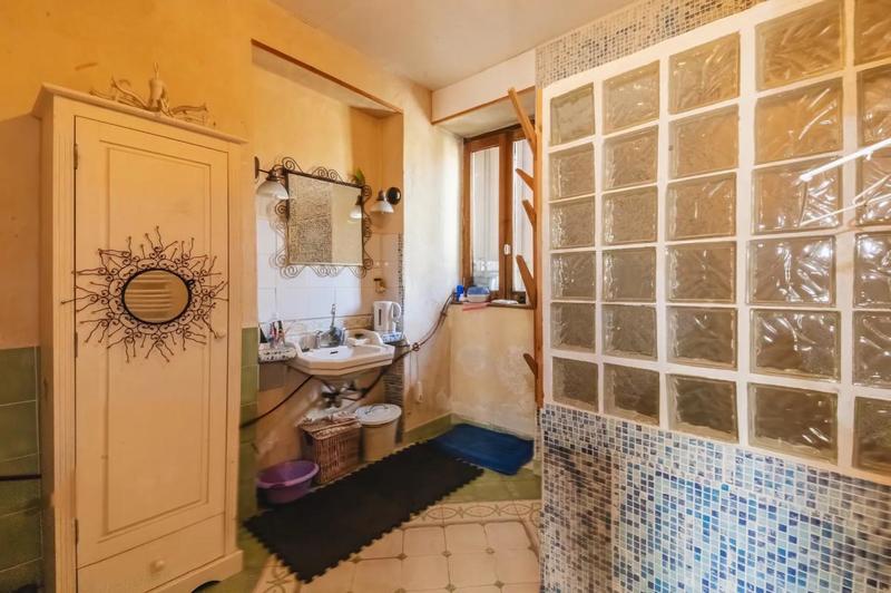 Maison - 275 m² - 7 pièces