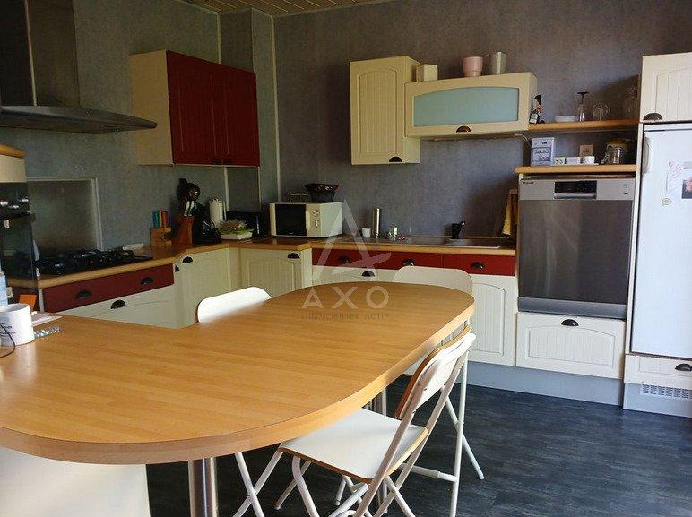 Maison - 146 m² - 8 pièces