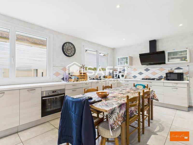 Maison - 116 m² - 7 pièces