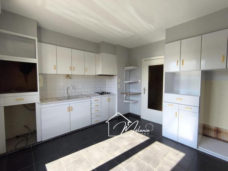 Maison - 187 m² - 7 pièces