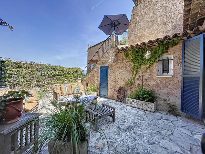 Maison - 314 m² - 7 pièces