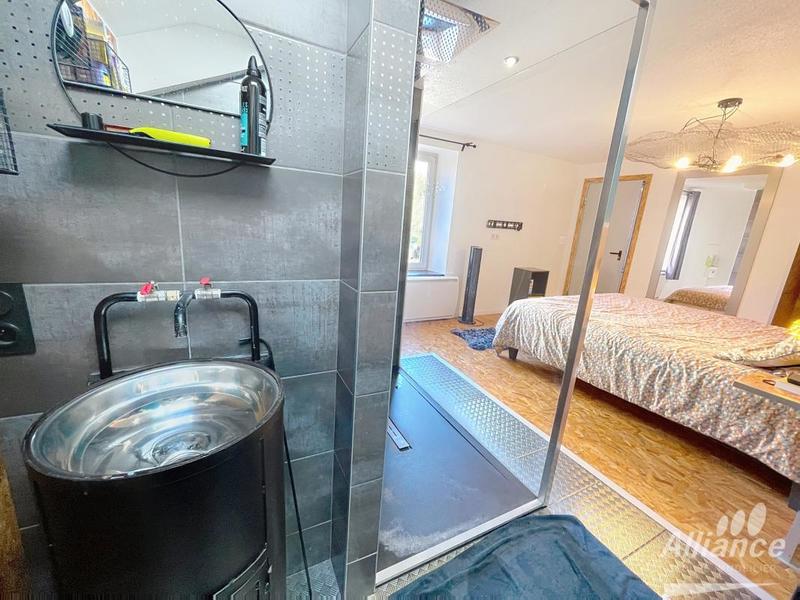 Maison ancienne - 170 m² - 6 pièces