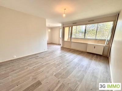 Appartement - 80 m² - 3 pièces