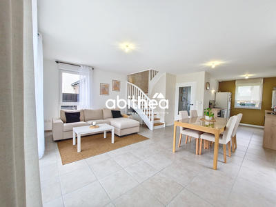 Maison - 89 m² - 4 pièces