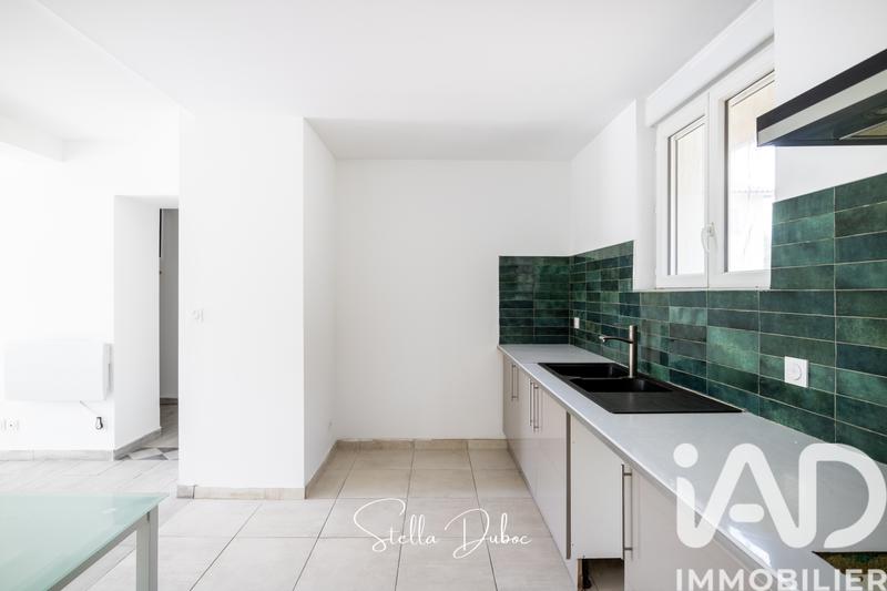 Maison - 97 m² - 4 pièces