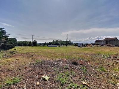 Terrain constructible - 688 m²