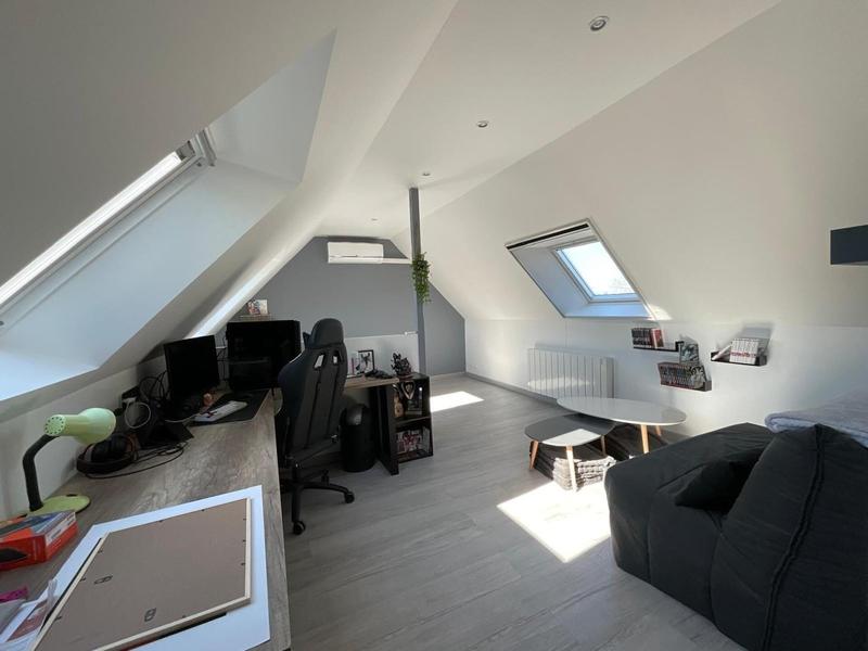 Maison - 178 m² - 8 pièces