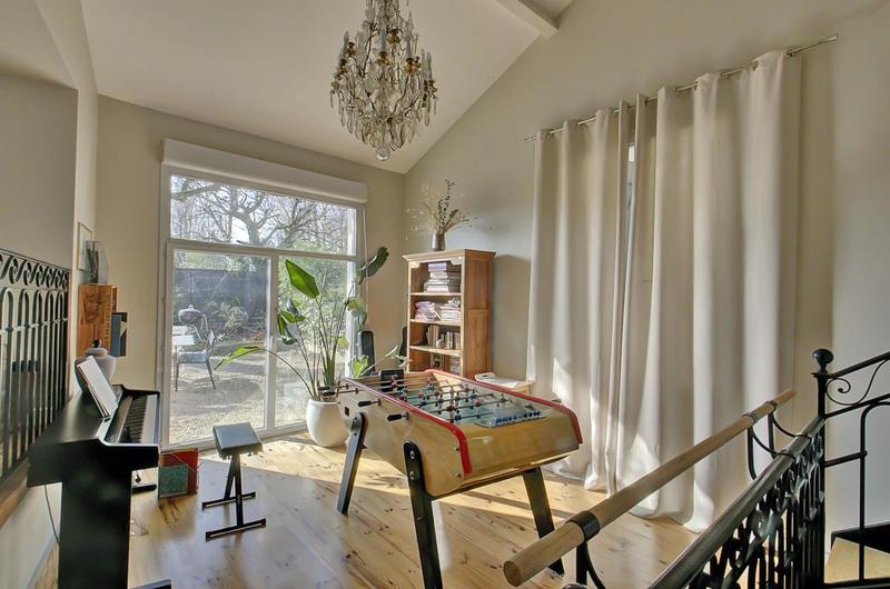 Maison - 239 m² - 7 pièces