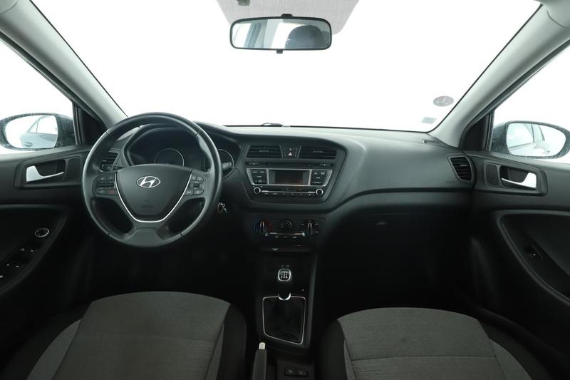 Hyundai i20 1.2 Initia 84 ch