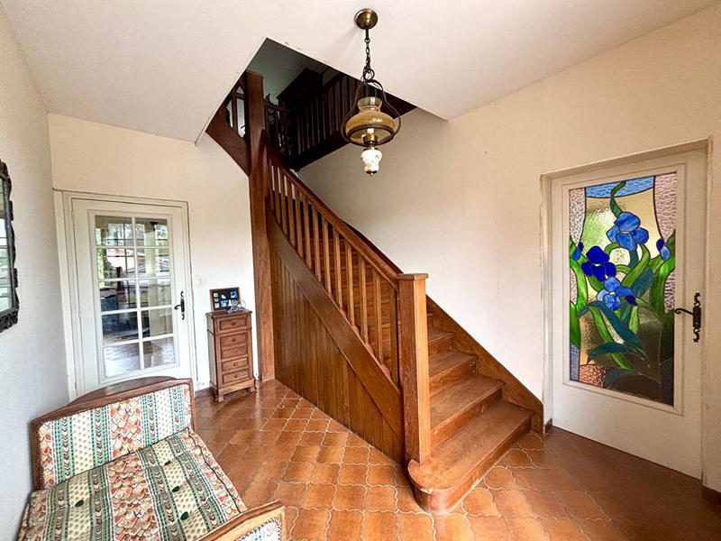 Maison - 265 m² - 7 pièces