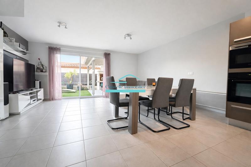 Villa - 80 m² - 4 pièces