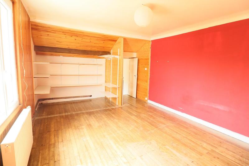 Maison - 195 m² - 10 pièces