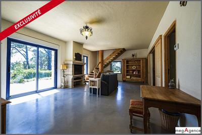 Maison en pierre - 108 m² - 4 pièces