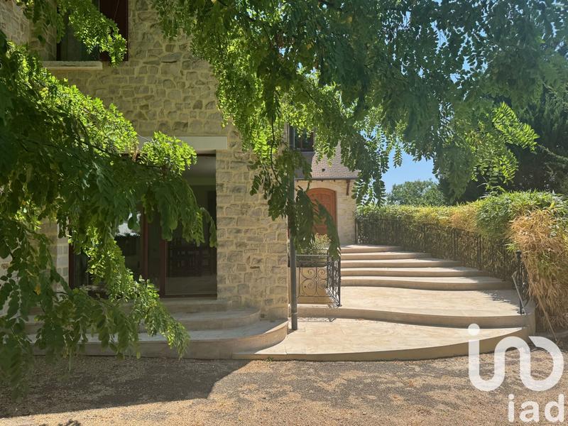 Maison - 380 m² - 10 pièces