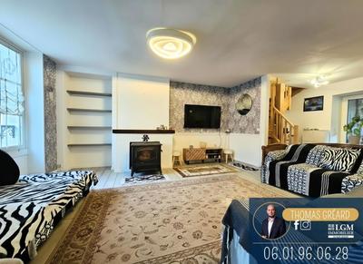 Maison - 137 m² - 5 pièces