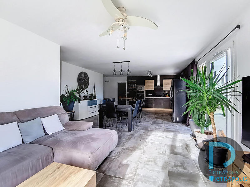 Maison - 102 m² - 6 pièces