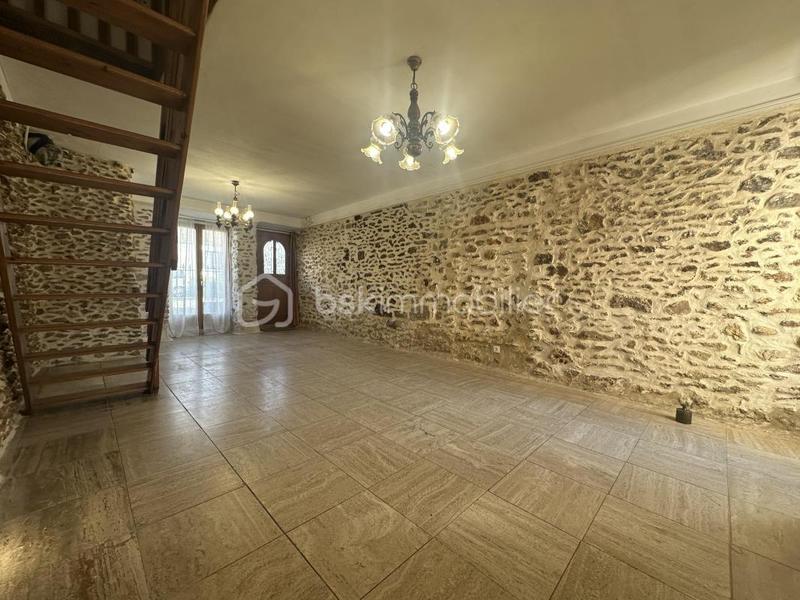 Maison - 83 m² - 4 pièces