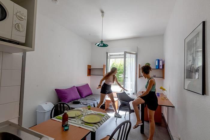 Studio - 18 m² - 1 pièce