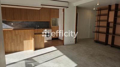 Appartement - 97 m² - 5 pièces