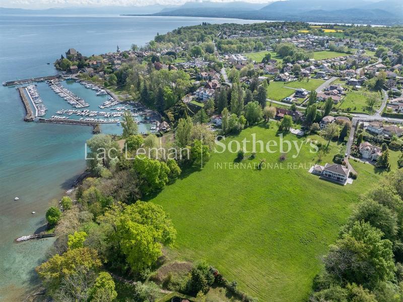 Maison - 257 m² - 6 pièces