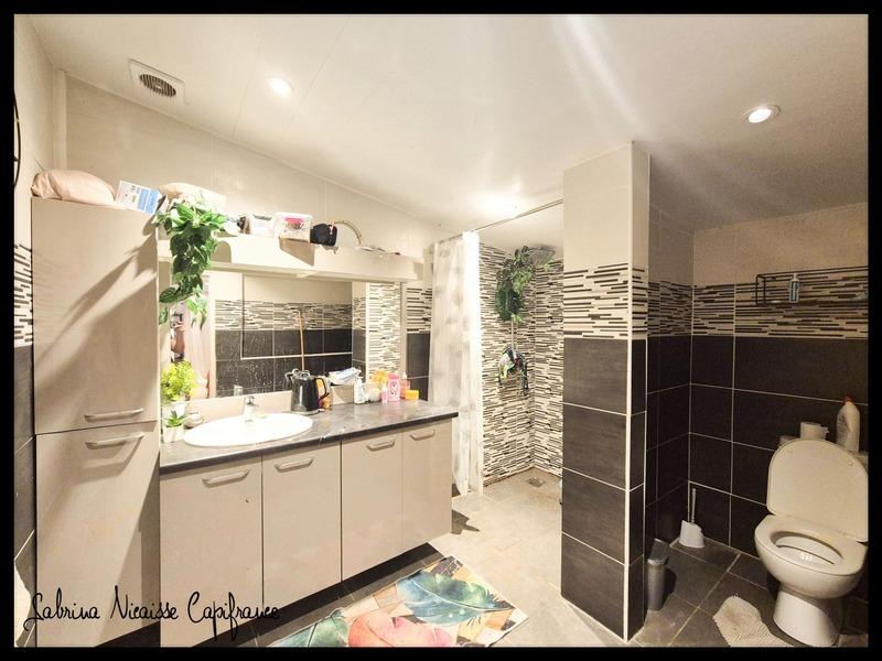 Maison - 195 m² - 8 pièces